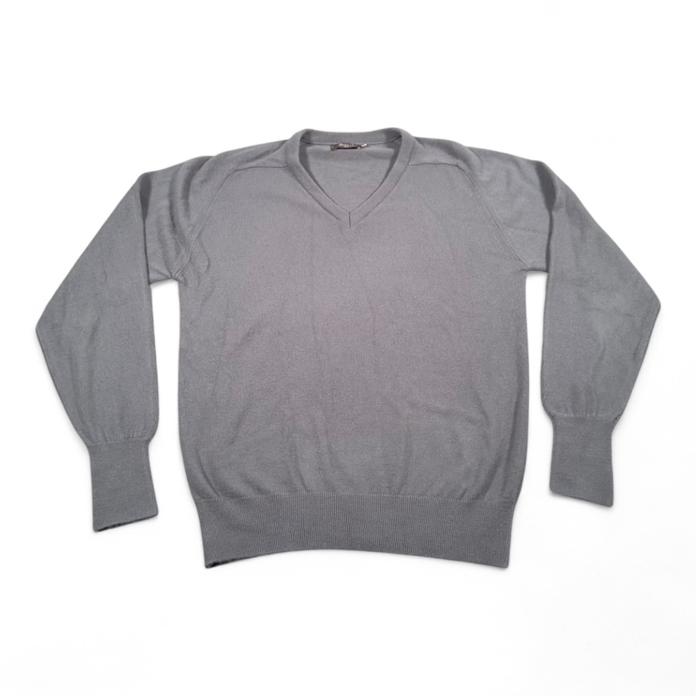 Vintage Harrod Sweater Adult LARGE Gray V Neck Acrylic Knit Raglan Preppy 80s